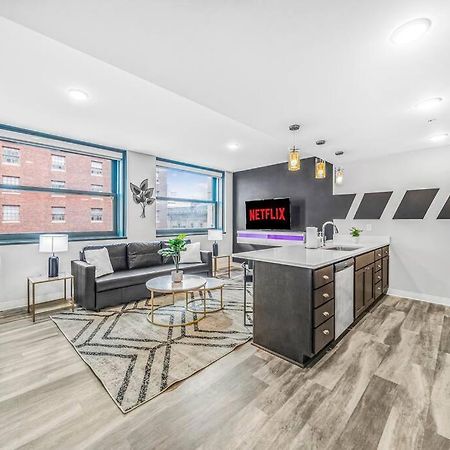 Апартаменты 2Br Unit With Game Machine With Pool And Gym Access-602 Кливленд Экстерьер фото