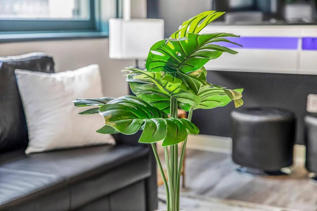 Апартаменты 2Br Unit With Game Machine With Pool And Gym Access-602 Кливленд Экстерьер фото