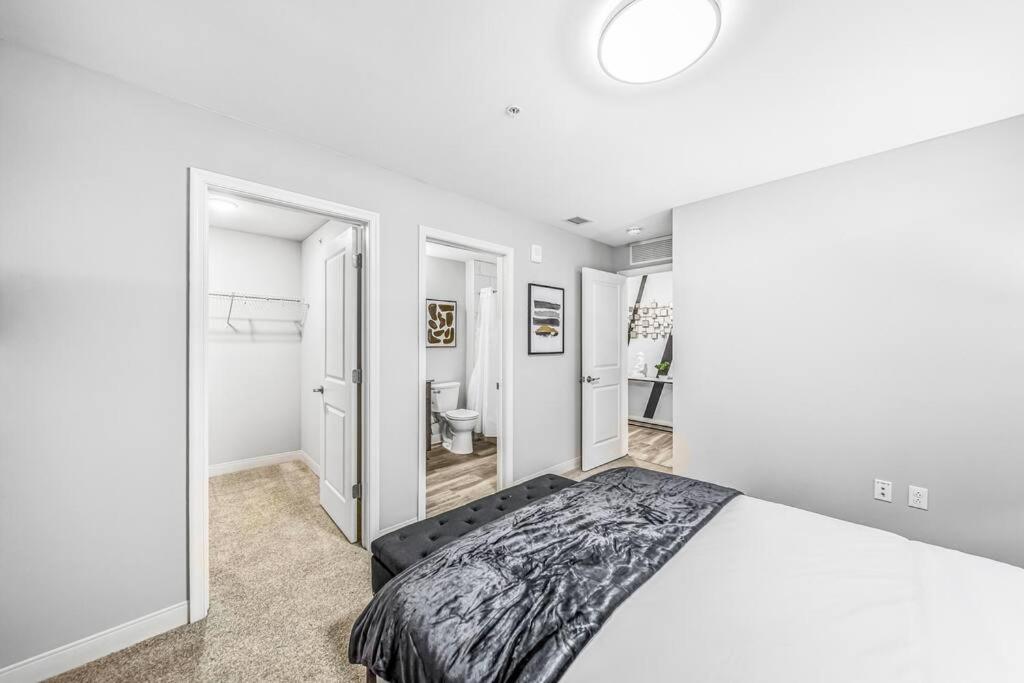 Апартаменты 2Br Unit With Game Machine With Pool And Gym Access-602 Кливленд Экстерьер фото